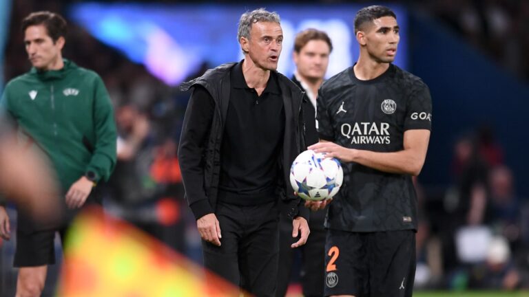 Achraf-Hakimi-et-Luis-Enrique-2060965.jpg