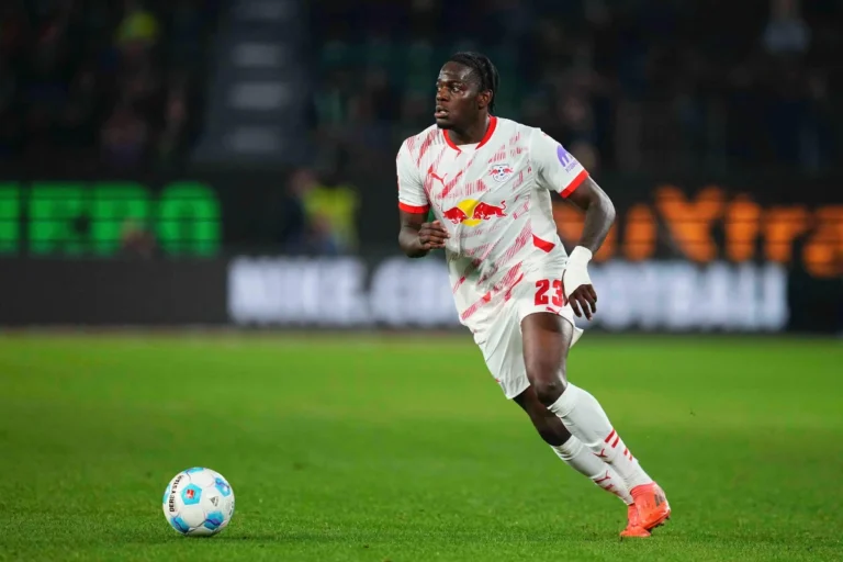 Castello-Lukeba-avec-le-RB-Leipzig-@Alamy.webp.webp