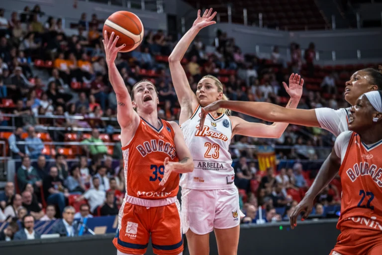 bourges-1f015807-4cf8-60a4-aa26-e34be38c0336.webp.webp