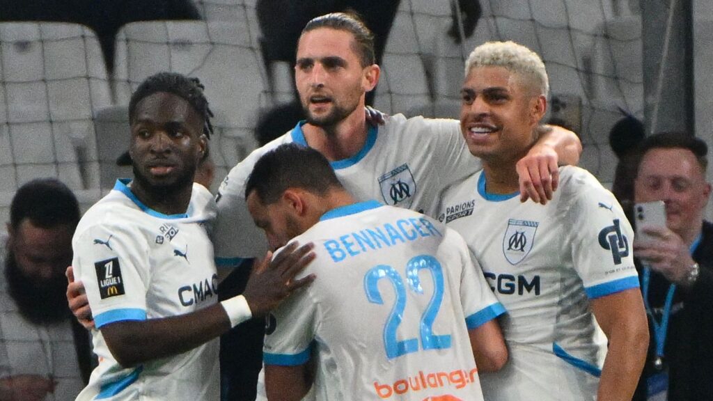 Adrien Rabiot, the big pressure stroke