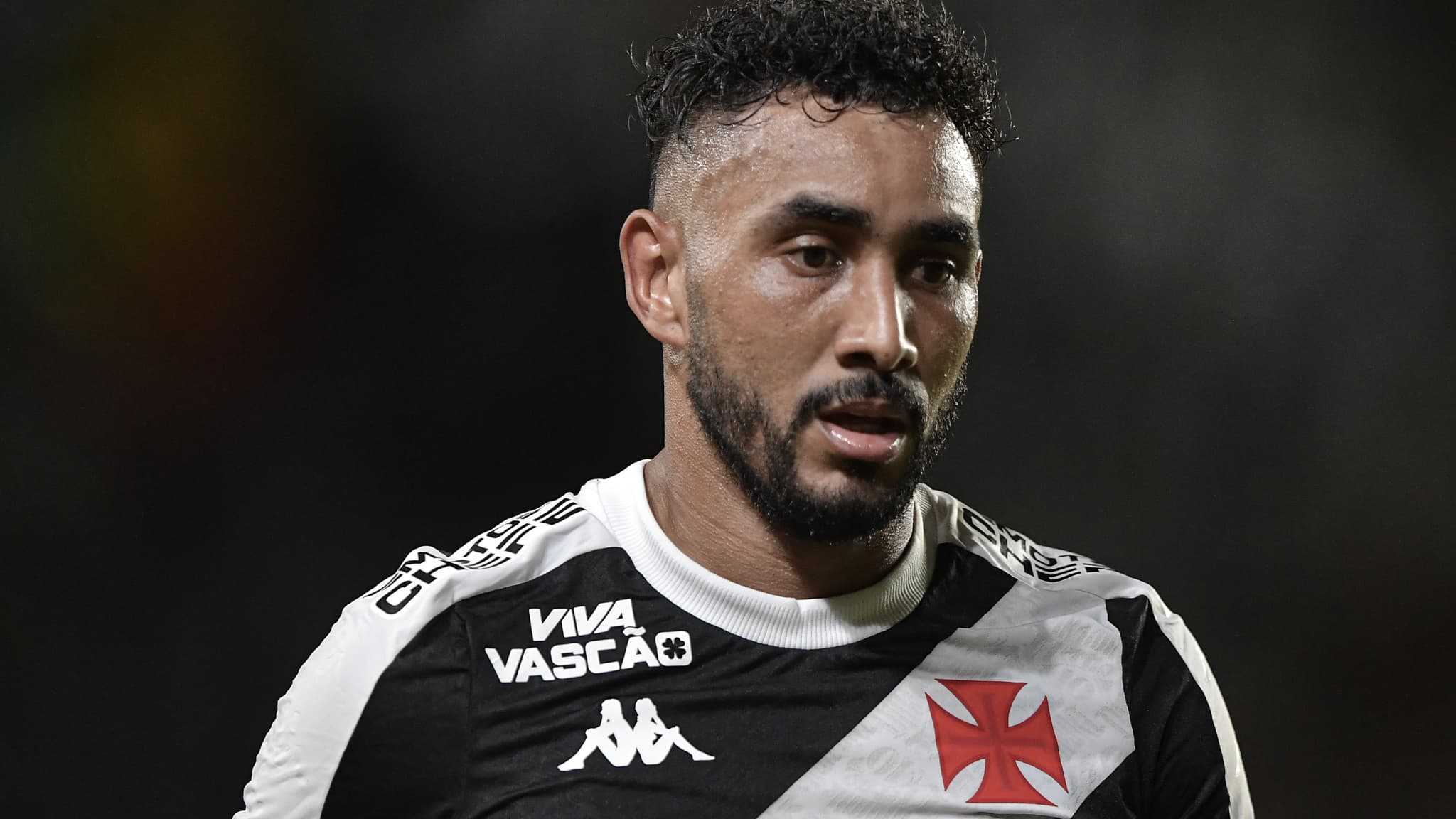 Dimitri-Payet-avec-Vasco-de-Gama-le-3O-mars-2O25-2067237.jpg