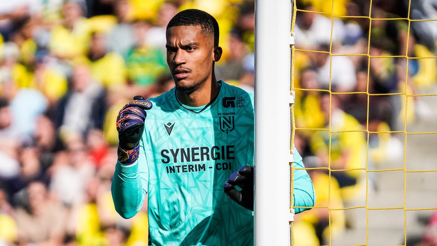 Le-gardien-de-but-du-FC-Nantes-Alban-Lafont-face-a-Reims-le-15-septembre-2024-1950995.jpg