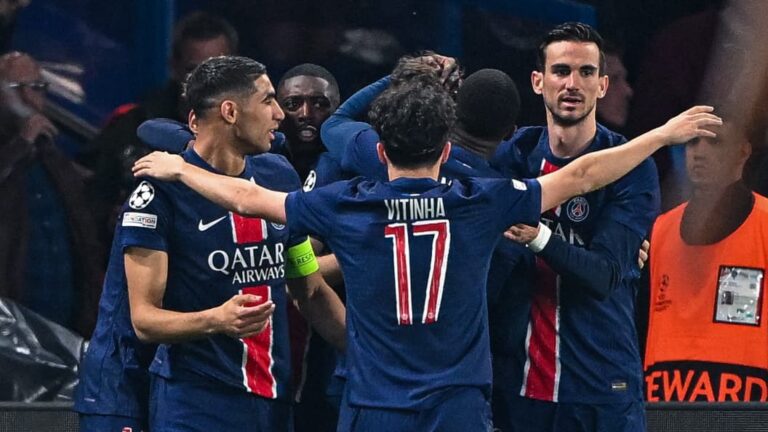 Les-joueurs-du-PSG-celebrent-un-but-contre-Aston-Villa-en-Ligue-des-champions-le-9-avril-2025-206378.jpeg