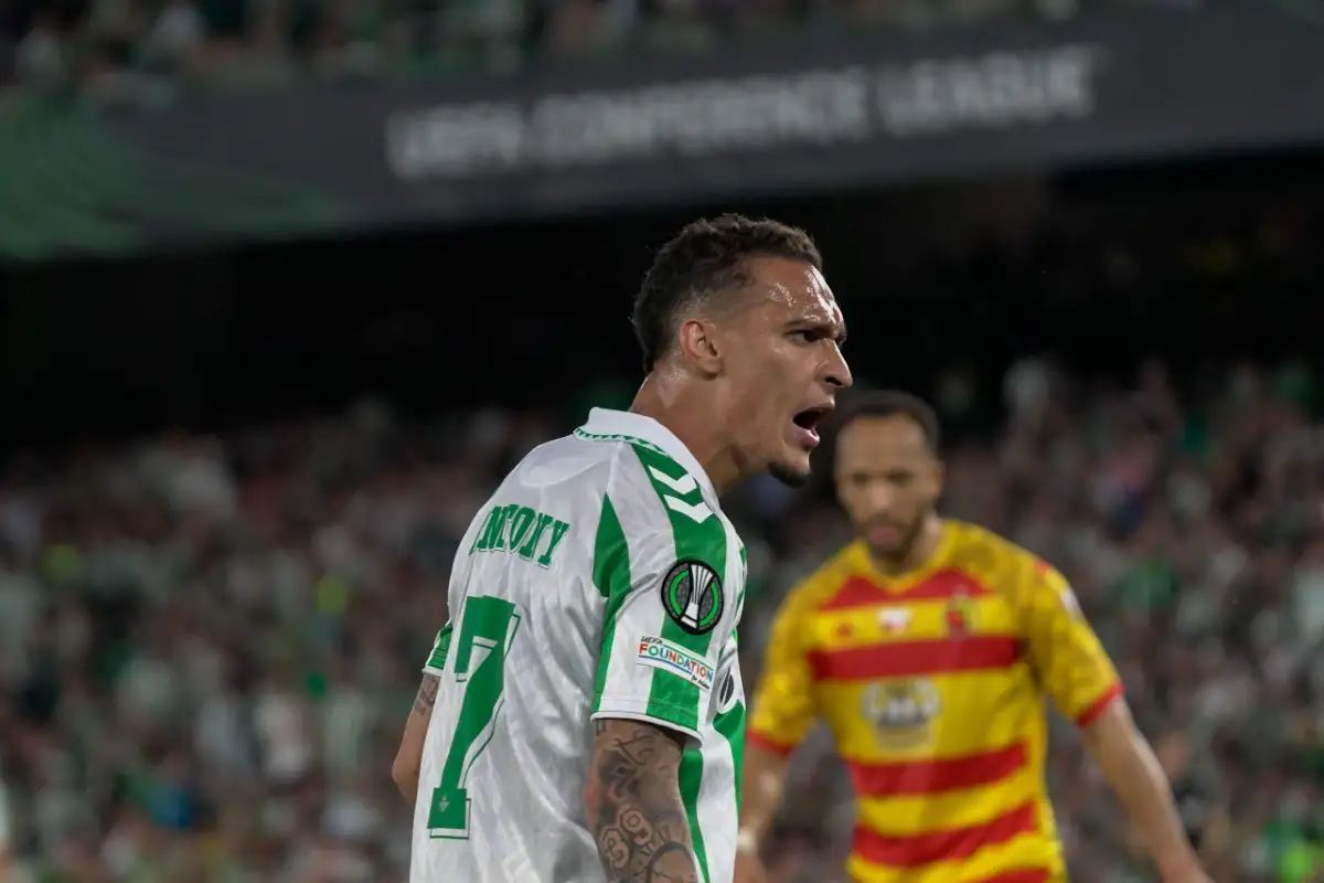 Man-United-Antony-pose-probleme-au-Betis.webp.webp