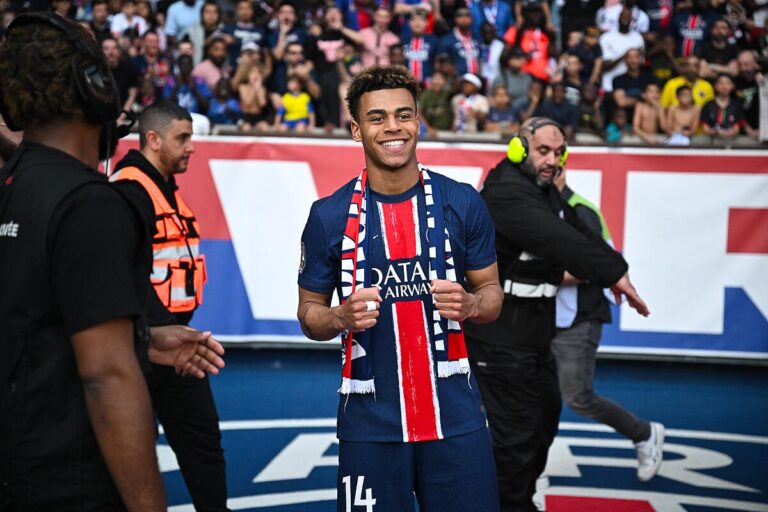 gros-danger-au-psg-avec-desire-doue-iconsport_256735_0267-390861.jpg
