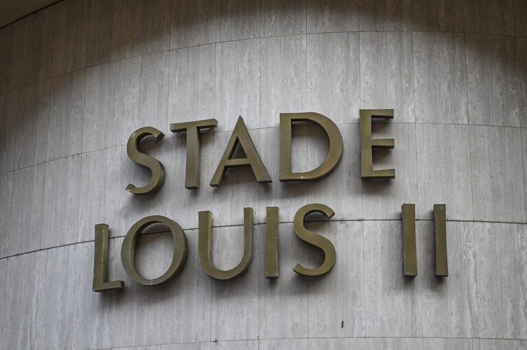 monaco-remplit-le-stade-louis-ii-d-une-etonnante-maniere-iconsport_256194_0041-390967.jpg