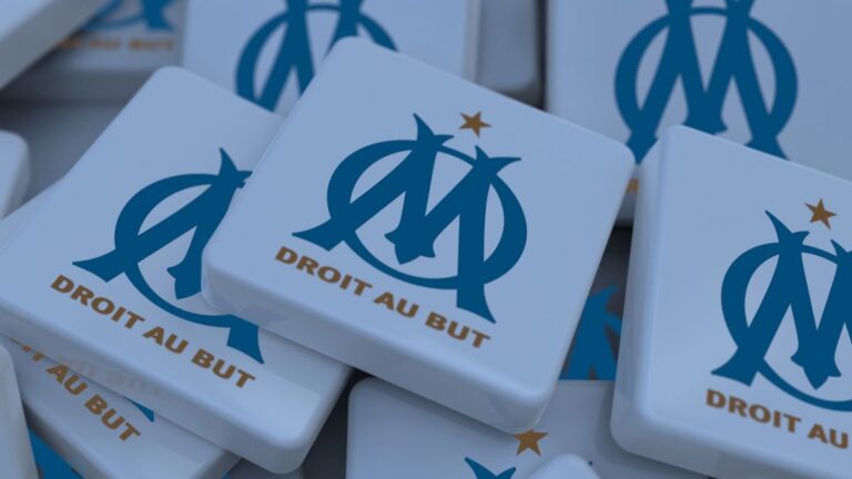 olympique-marseille-icone-logo-de-font-Depositphotos_726955530_L.jpg