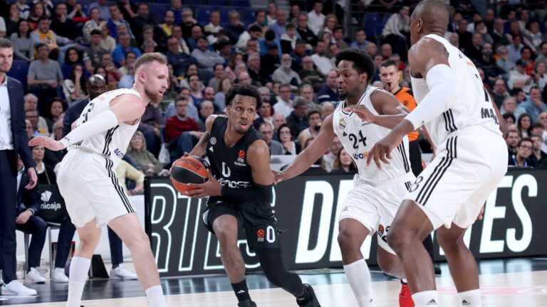 paris-basket-real-67fe137d57fd0580155749.jpg