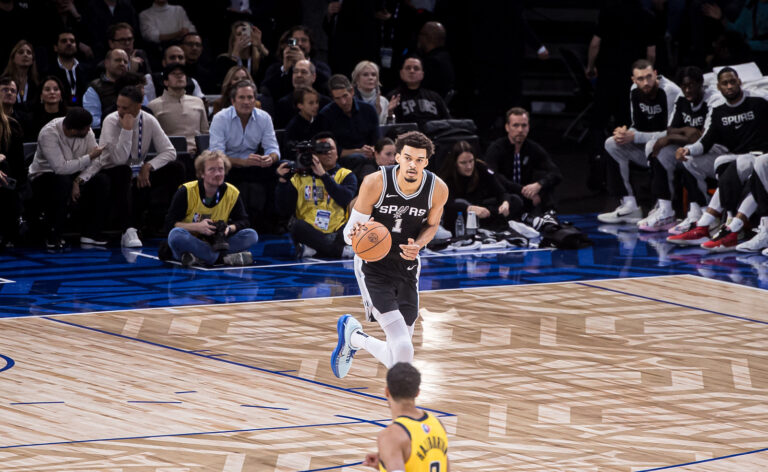 victor-wembanyama-lors-des-nba-paris-games-en-janvier-2025-1f018fb8-42c4-6c48-9f1d-27525ac3d6b2.jpg