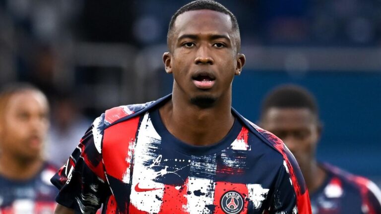 willian-pacho-psg.jpg