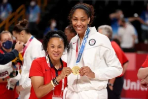 Dawn-Staley-Aja-Wilson