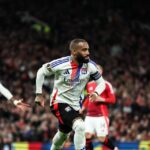 1200-L-lacazette-dans-l-histoire-de-l-ol-malgr-la-terrible-dsillusion-contre-manchester-united.jpg
