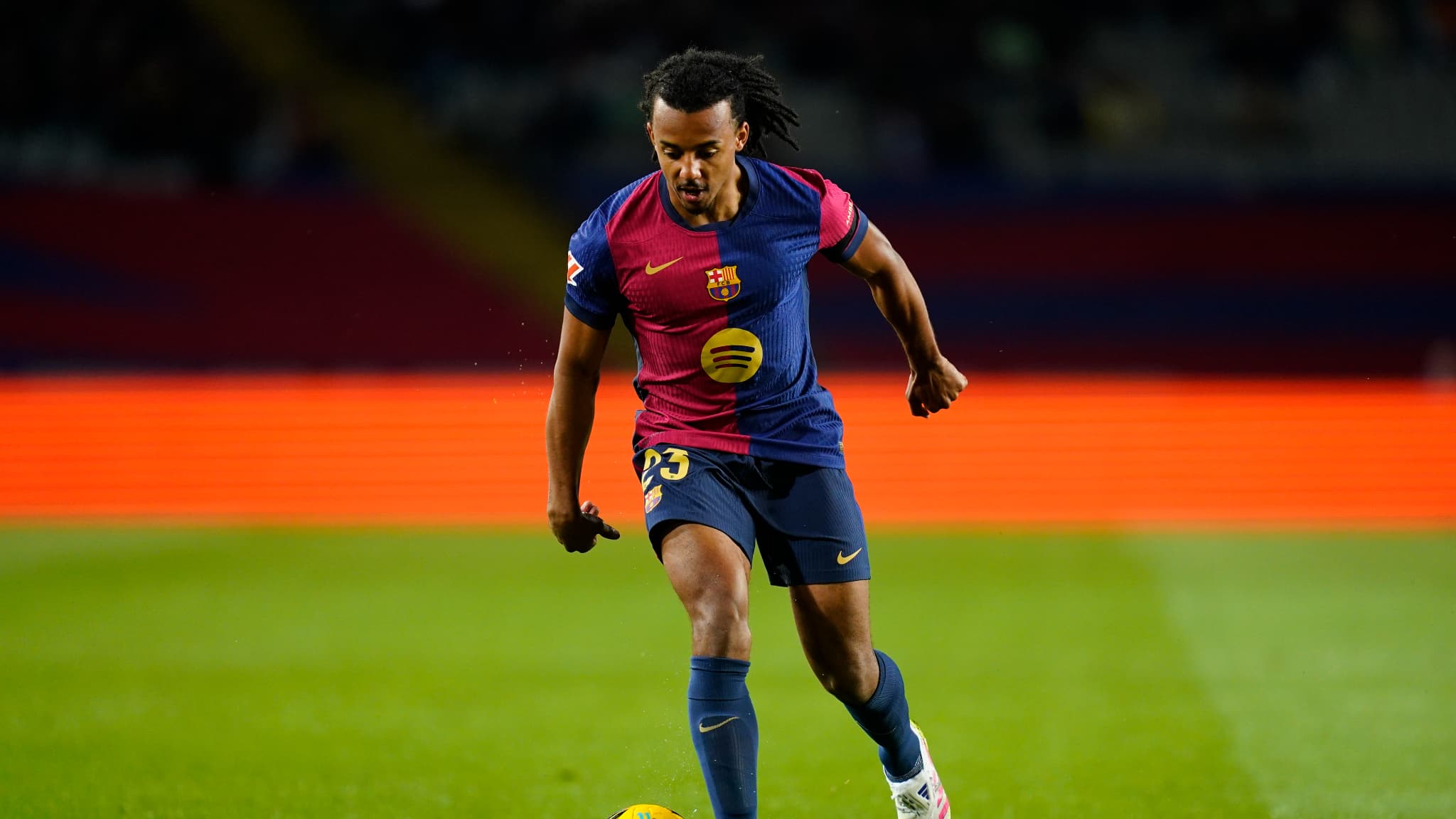 Jules-Kounde-lors-du-match-Barca-Osasuna-3-0-Liga-le-28-mars-2025-2056896.jpg