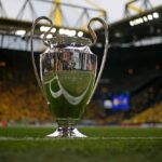 Le-trophee-de-la-Ligue-des-champions-pose-sur-la-pelouse-du-Borussia-Dortmund-le-1er-mai-2024-202344.jpeg