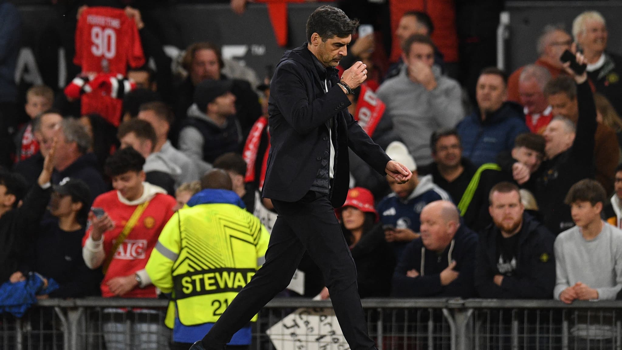 Paulo-Fonseca-lors-du-quart-de-finale-retour-de-Ligue-Europa-contre-Manchester-United-le-17-04-2025.jpeg