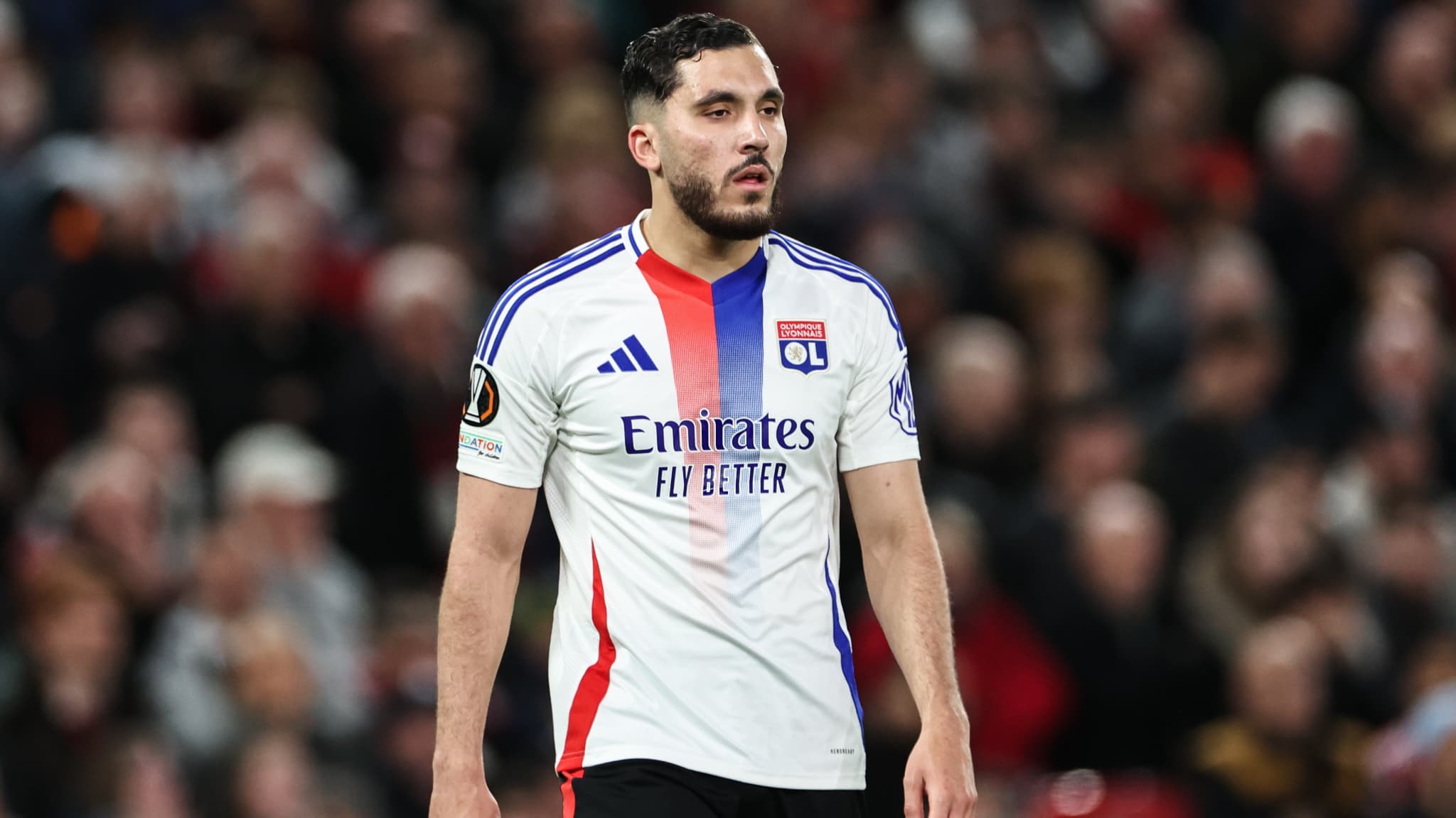 Rayan-Cherki-lors-de-Manchester-United-OL-en-quarts-de-finale-retour-de-Ligue-Europa-le-17-avril-202.jpeg