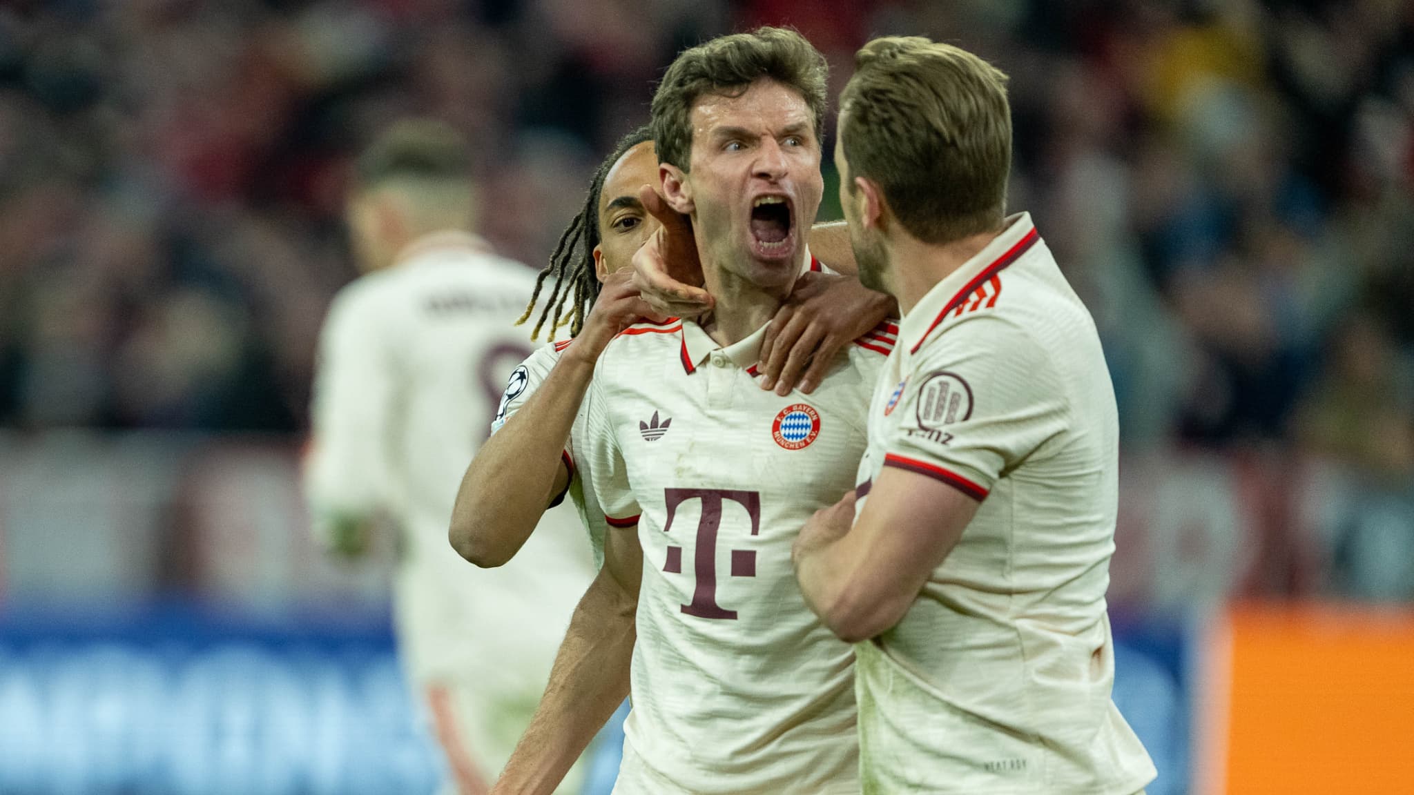 Thomas-Mueller-lors-du-quart-de-finale-aller-de-Ligue-des-champions-du-Bayern-a-Munich-8-avril-2025.jpeg