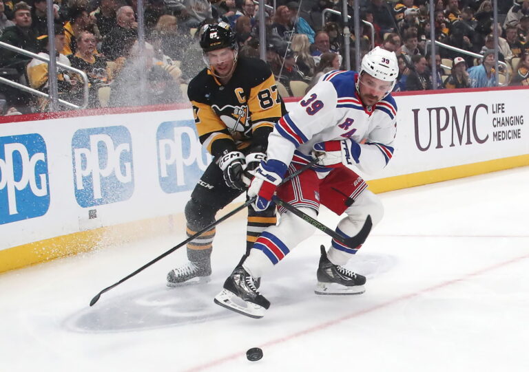 NHL: New York Rangers at Pittsburgh Penguins