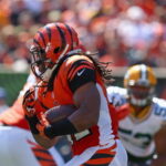 181577346-benjarvus-green-ellis-of-the-cincinnati-bengals-runs_crop_north