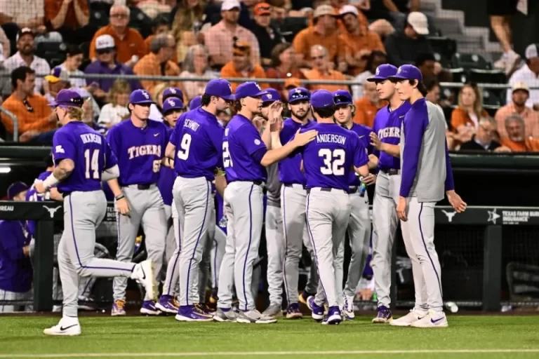 Kade-Anderson-LSU-at-Texas